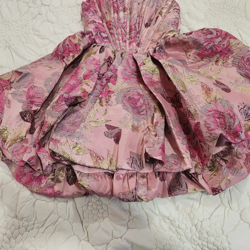 Elegant Pink Floral Strapless Dress - Picture 8 of 13